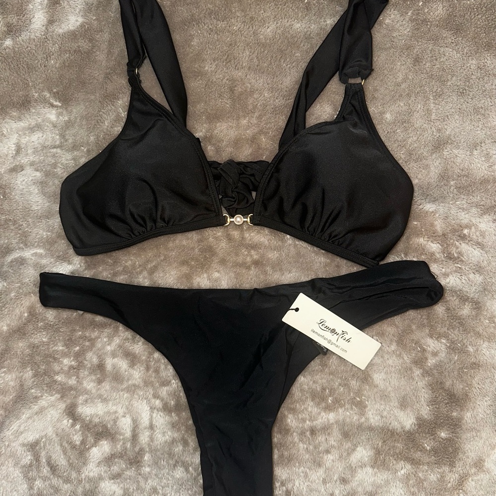 Lemon Fish Black Bikini Set